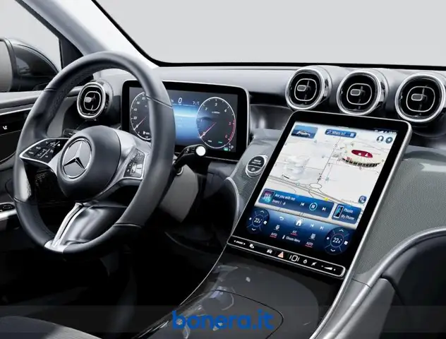 Mercedes-Benz GLC view 6