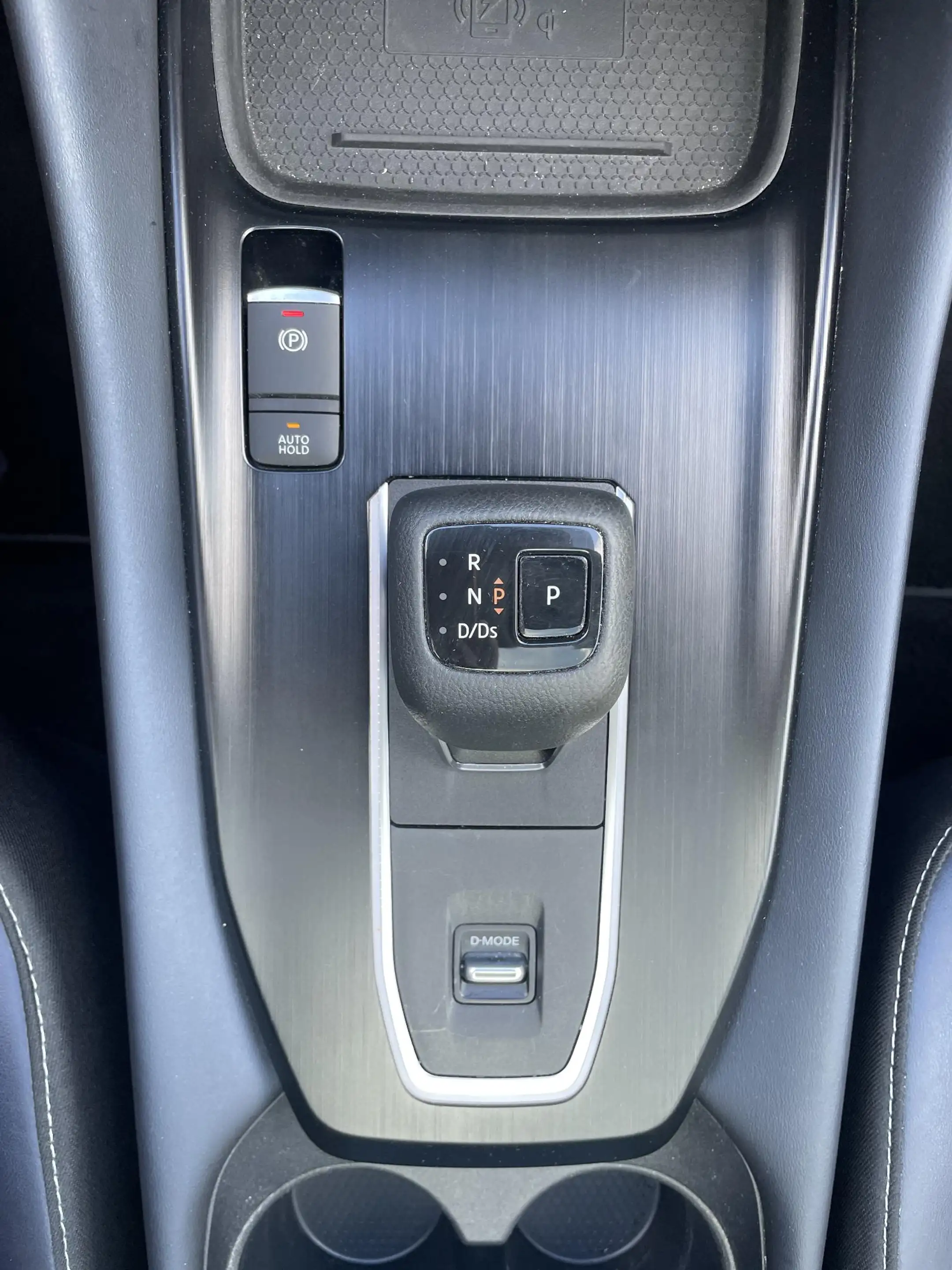 Nissan Qashqai 1.3 MHEV Xtronic Tekna Plus — photo 16