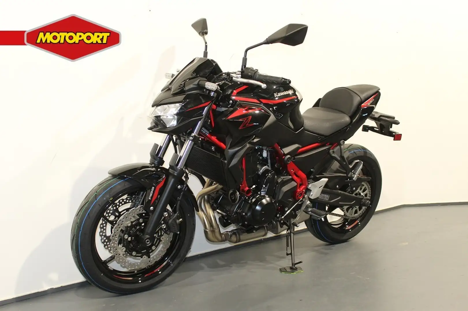 Kawasaki Z 650 Rood - 2