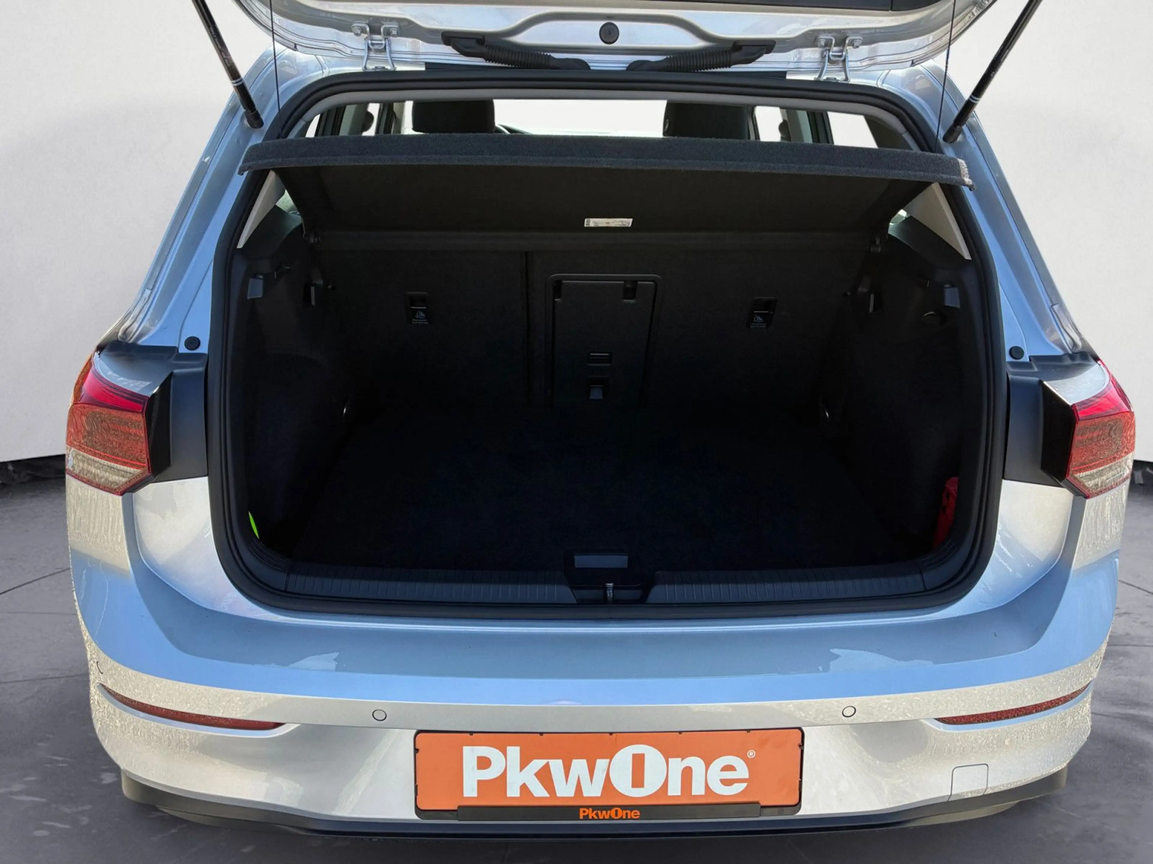 Volkswagen Golf 2,0 TDI ACC*CARPLAY*TEMPOMAT*KAMERA*PDC*LED — photo 12