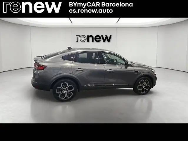 Renault Arkana view 2