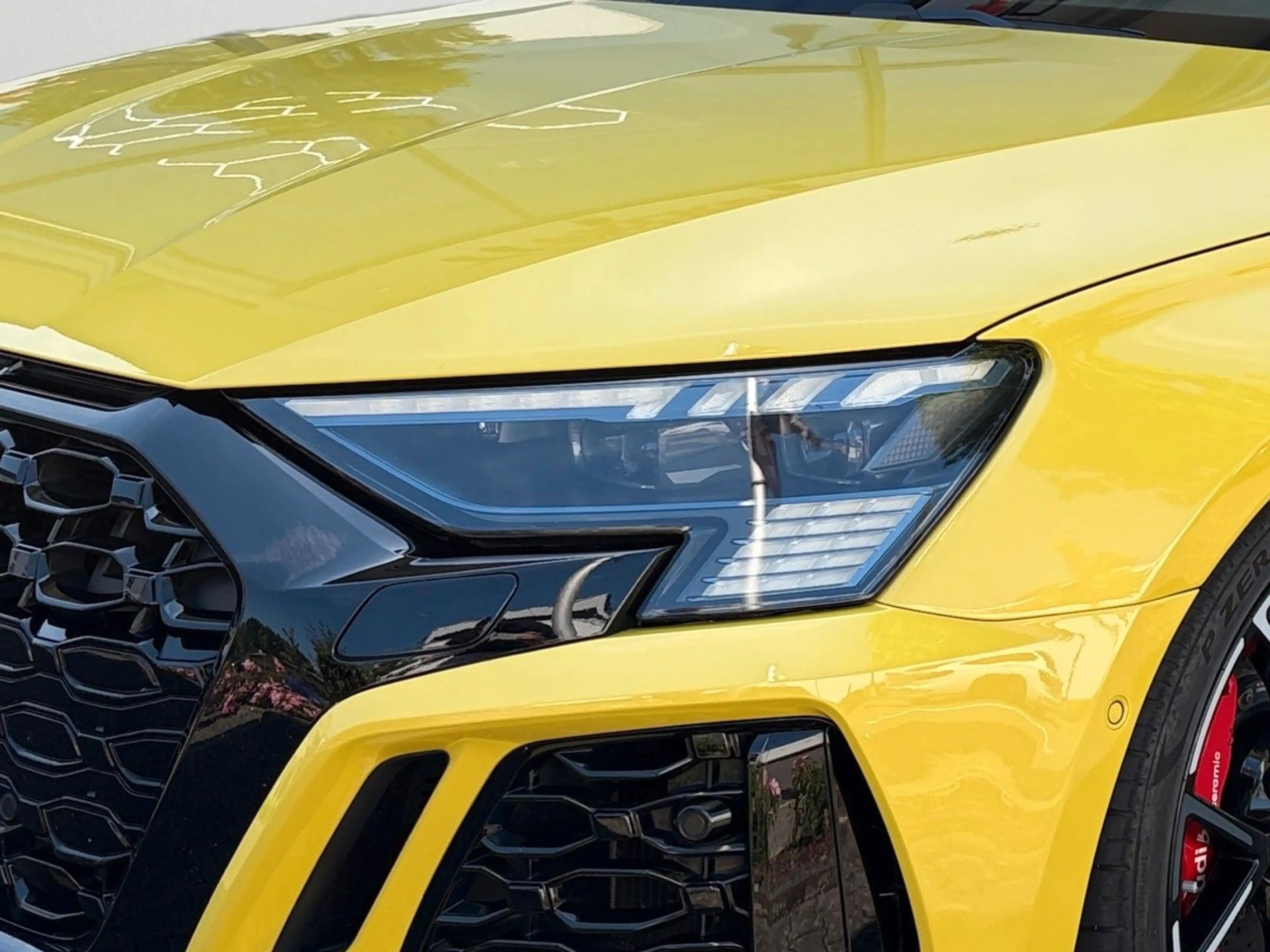 Audi RS3 Sportback *Keramik,Carbon,B&O,RS-Performanc* — photo 8