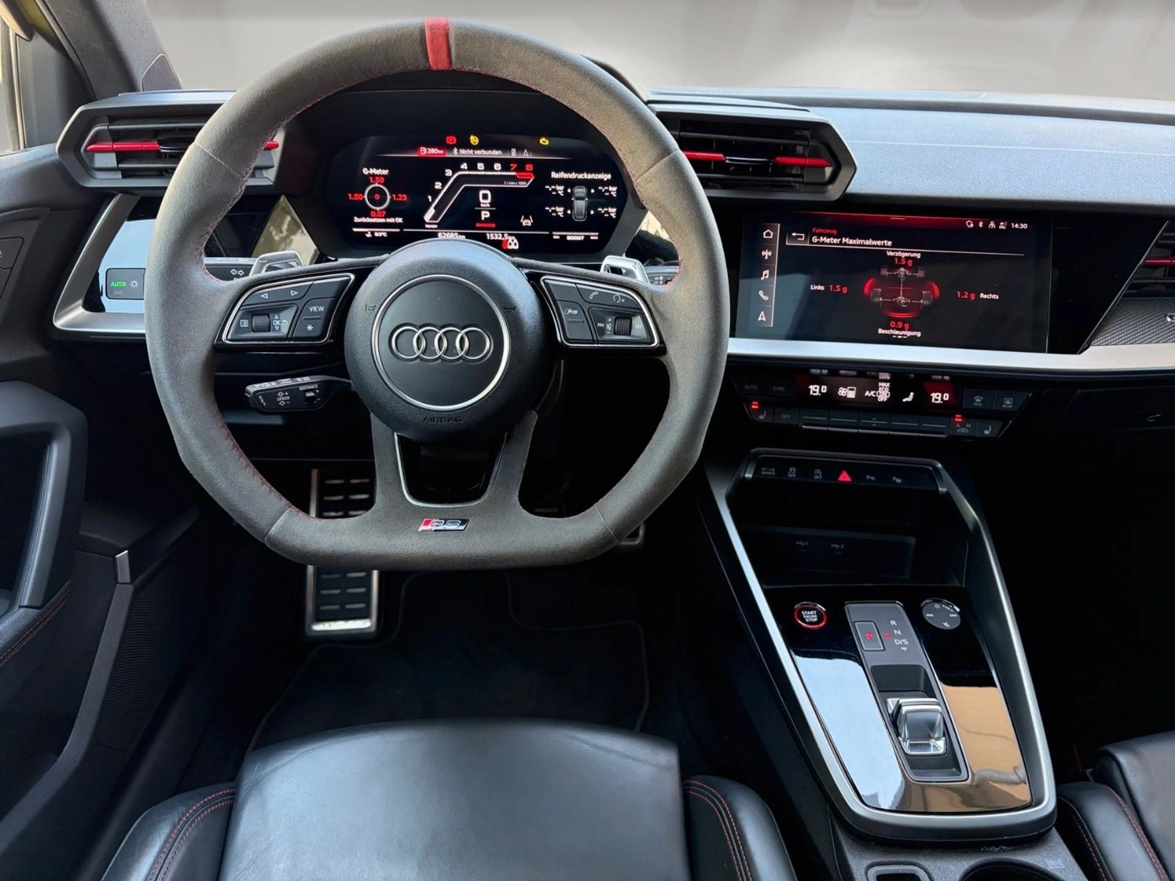 Audi RS3 Sportback *Keramik,Carbon,B&O,RS-Performanc* — photo 13