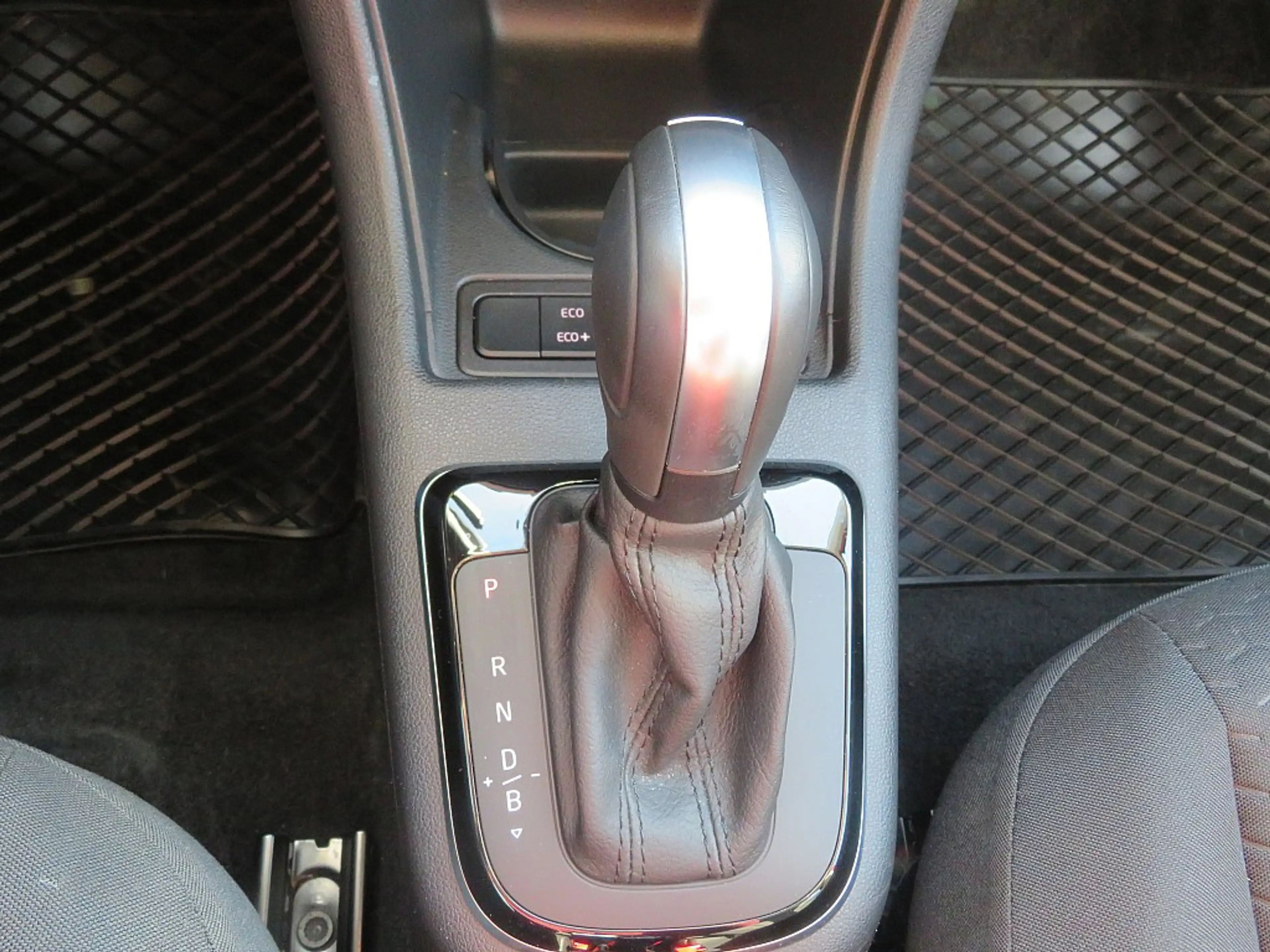 SEAT Mii electric Klimaautomatik — photo 6