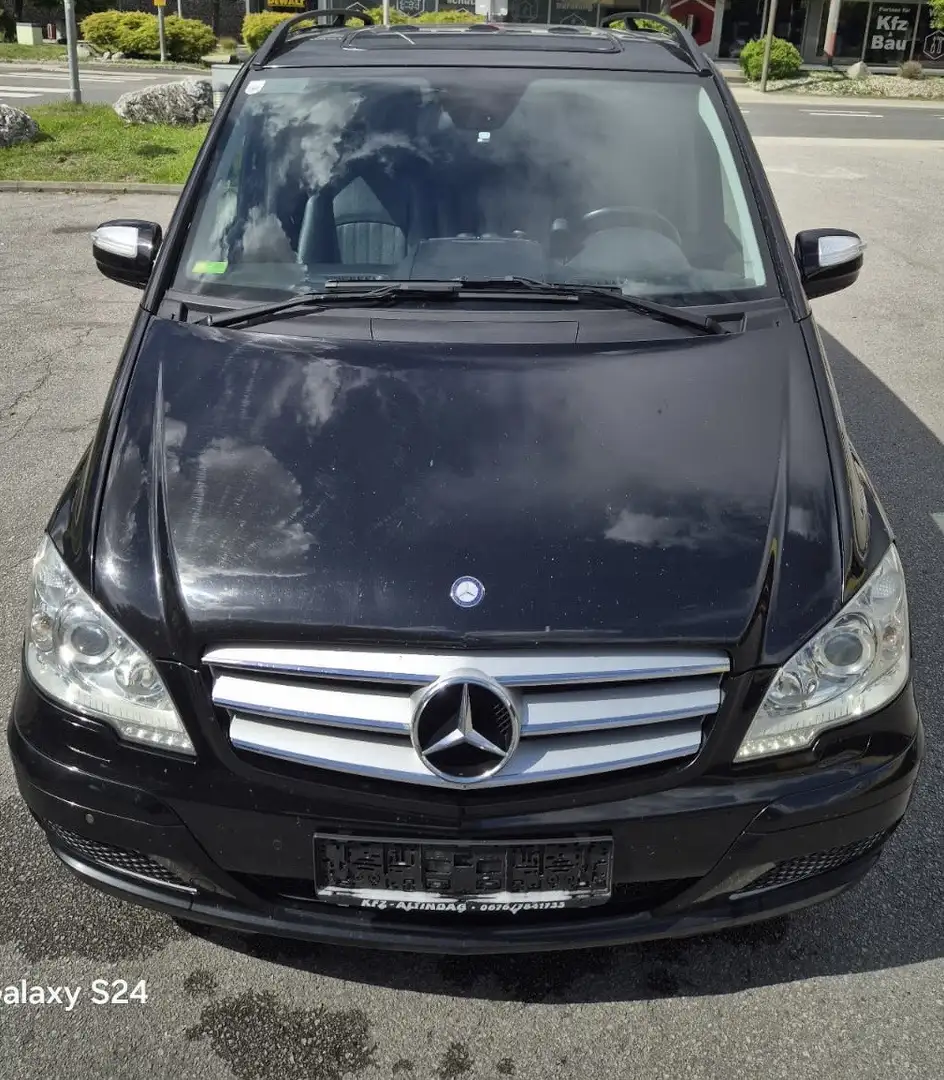 Mercedes-Benz Viano Ambiente extralang 3,0 CDI BlueEfficiency Facelift Schwarz - 1