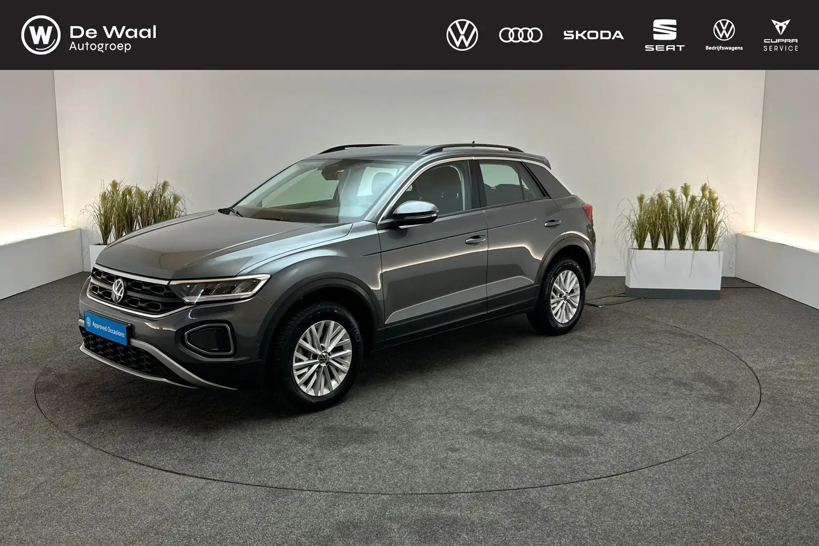 Volkswagen T-Roc 1.0 TSI 110pk Life | Digitaal Instrumentenpaneel, Grijs - 1