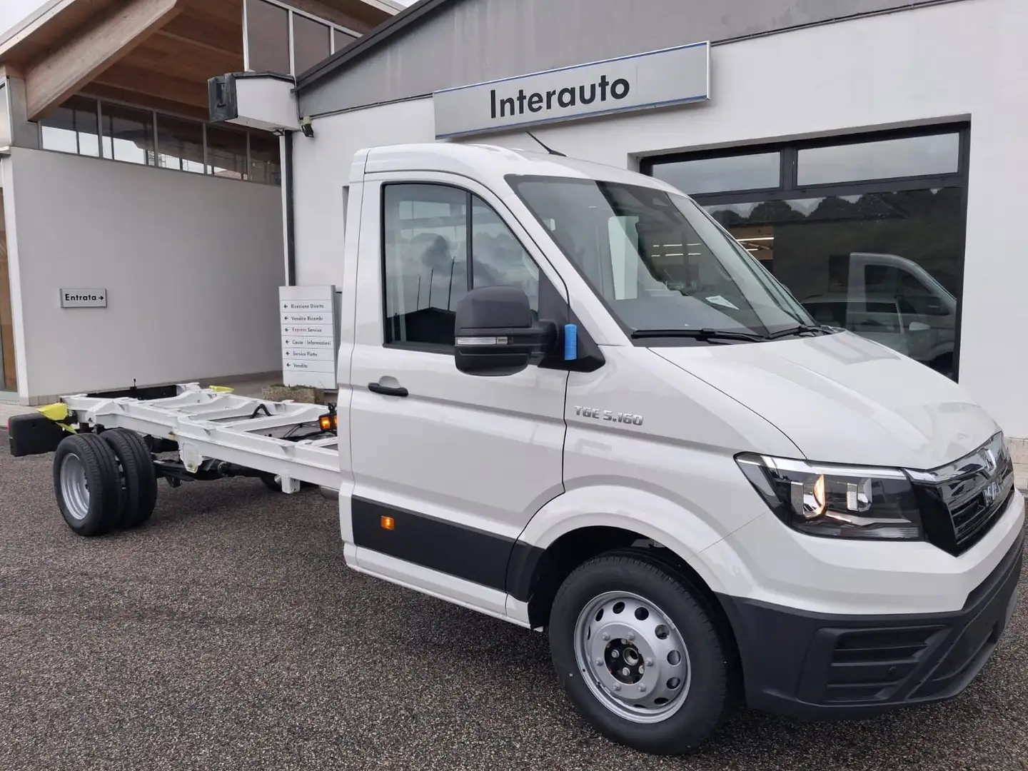 MAN TGE Autotelaio con cab. singola *PREZZO PIU' IVA* Bianco - 1