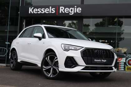 Audi Q3 45 TFSI e S-Line Panoramadak Led Virtual Leer Elec