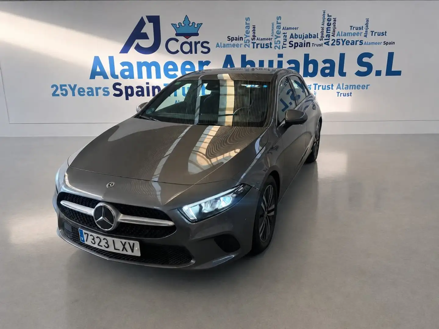 Mercedes-Benz A 180 d Gris - 1