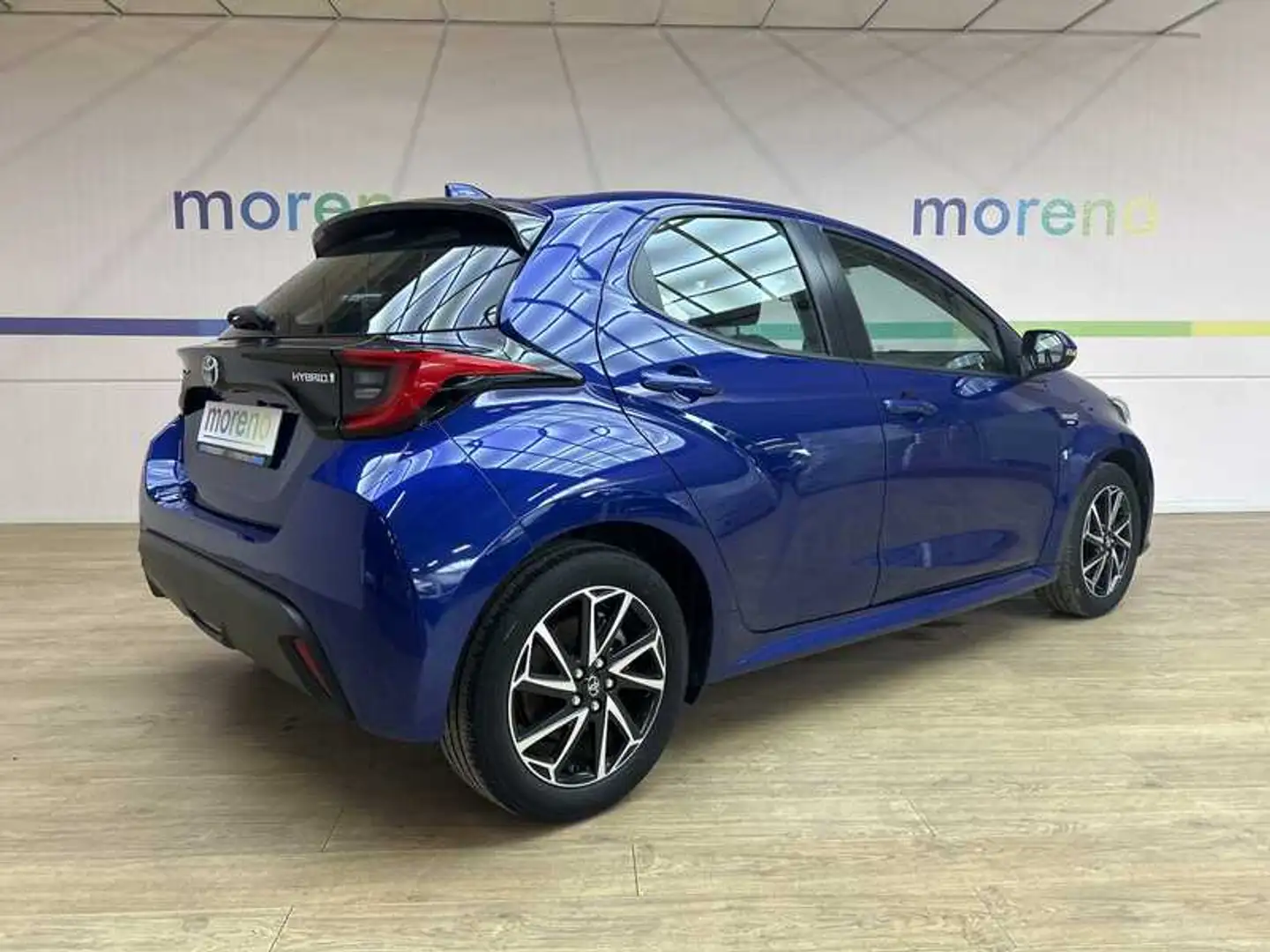 Toyota Yaris 1.5 Hybrid Trend Bleu - 2