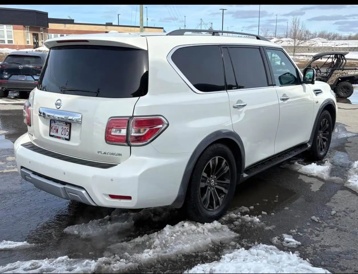 Nissan Armada снимка Nissan Armada