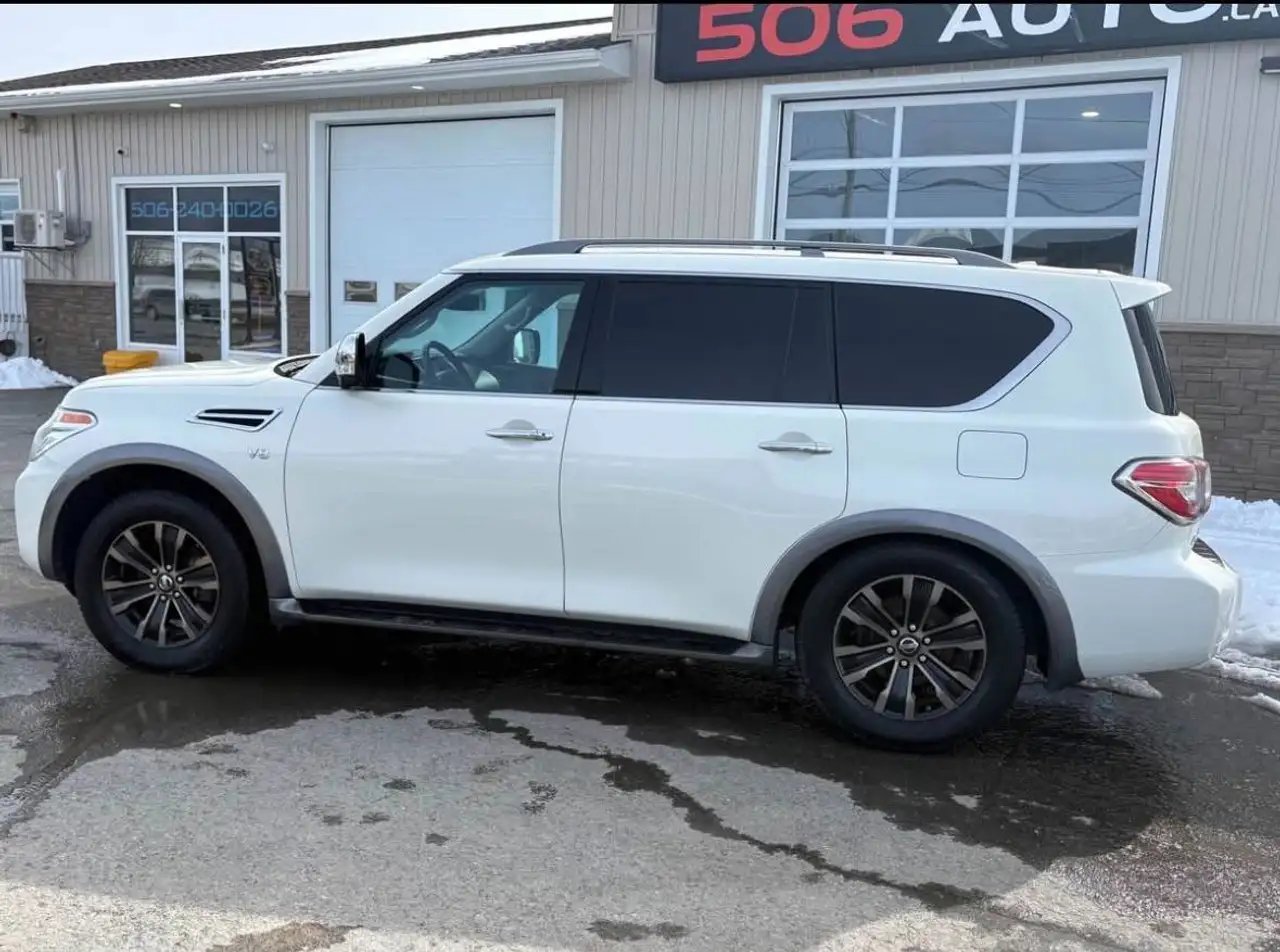 Nissan Armada снимка Nissan Armada