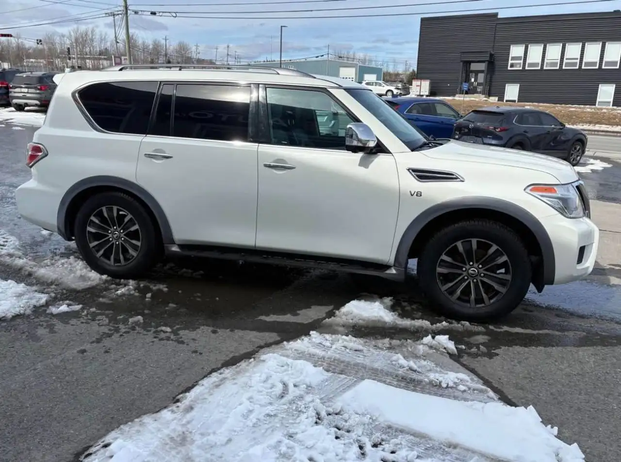 Nissan Armada снимка Nissan Armada