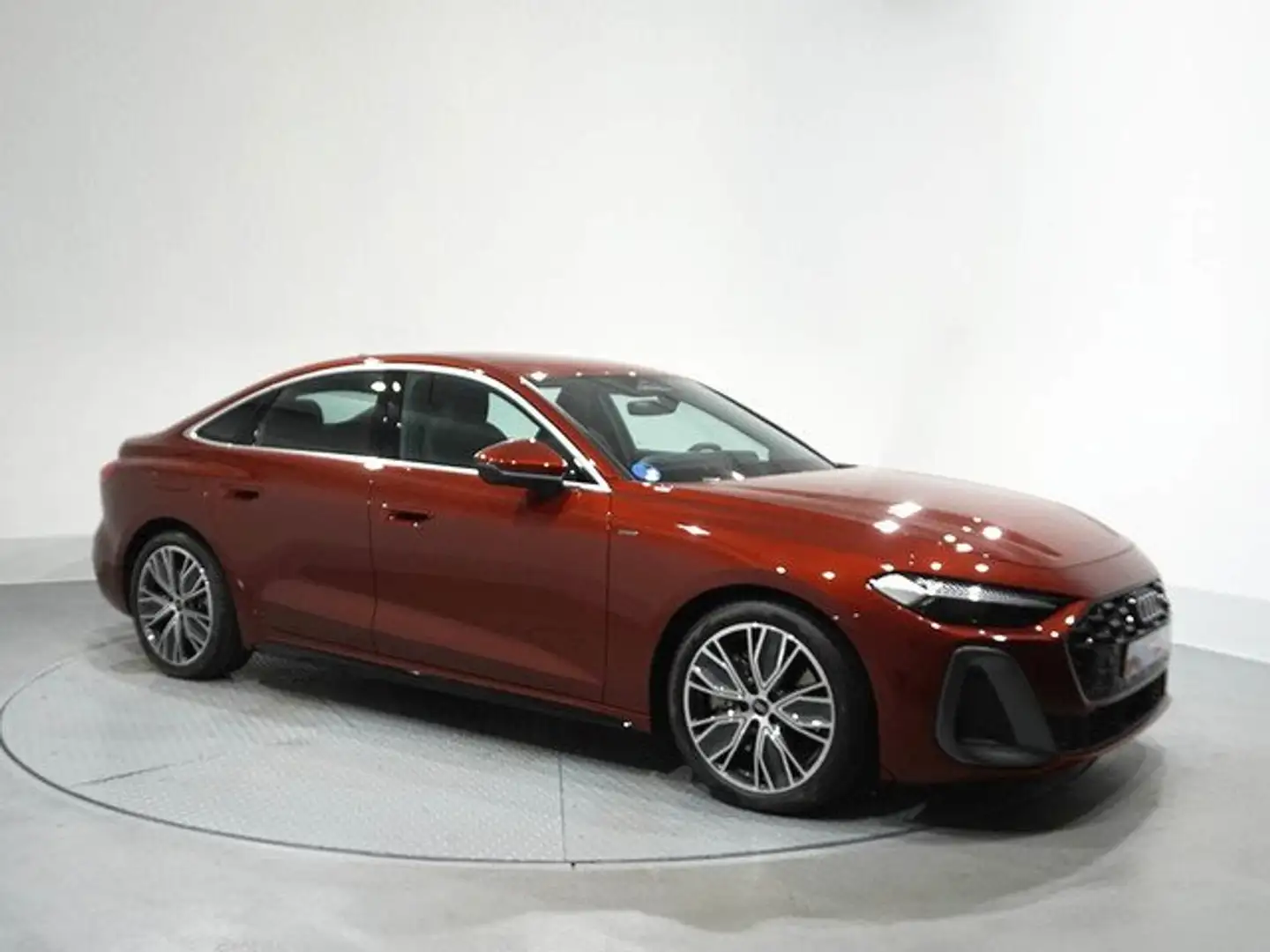 Audi A5 e-hybrid S line quattro S tronic 220kW Rojo - 1