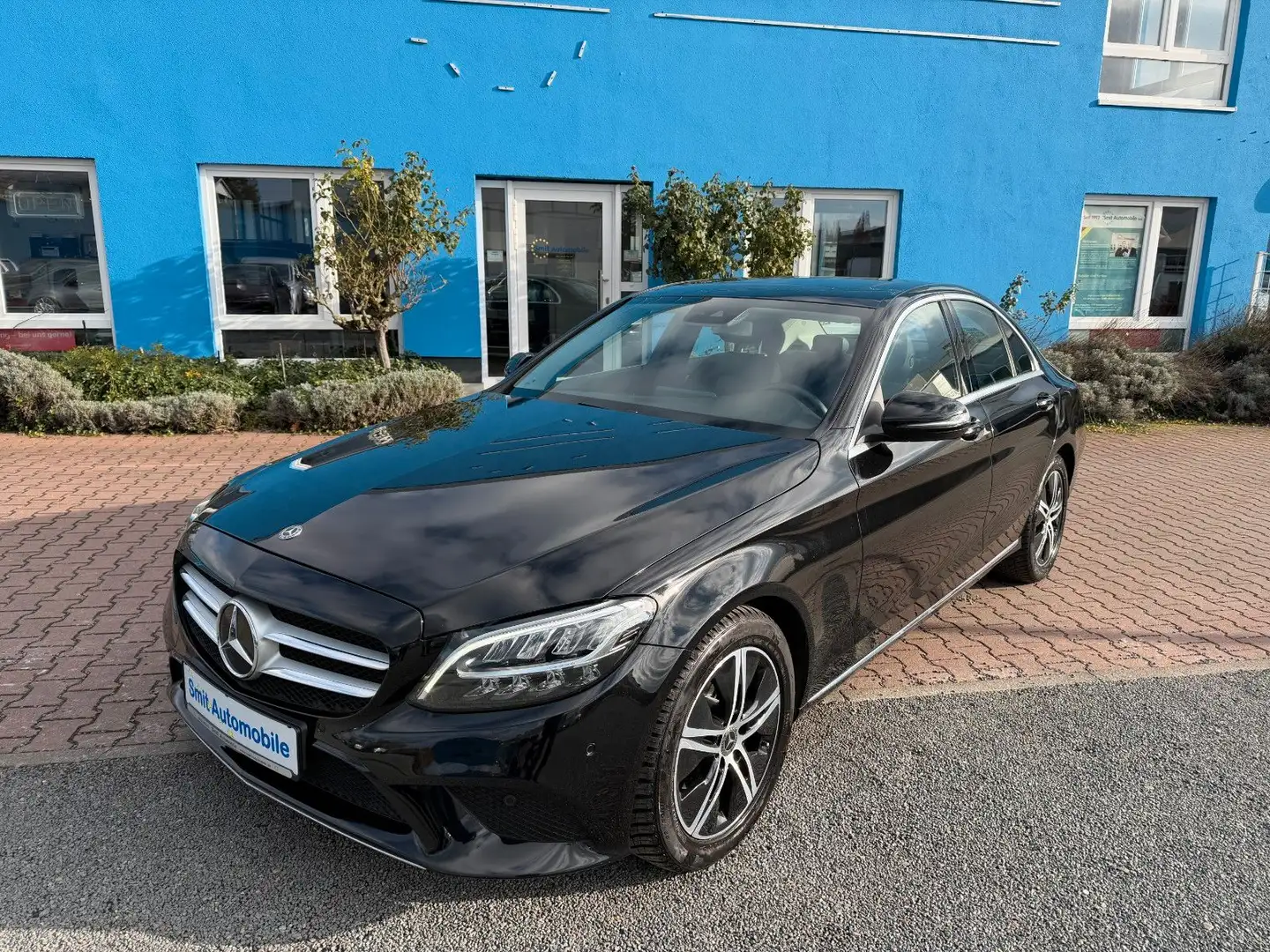 Mercedes-Benz C 180 Limousine Automatik Avantgarde Schwarz - 1