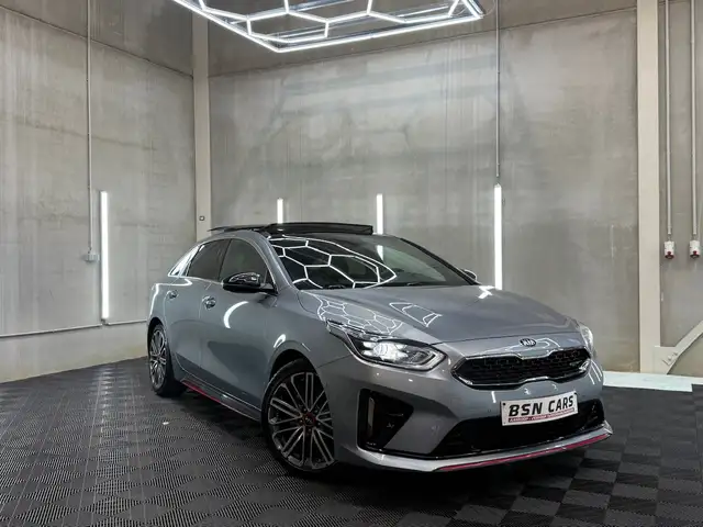 Kia ProCeed / pro_cee'd GT/CAMERA/LANE/ACC/ALCANTARA/LEER/GARANTIE