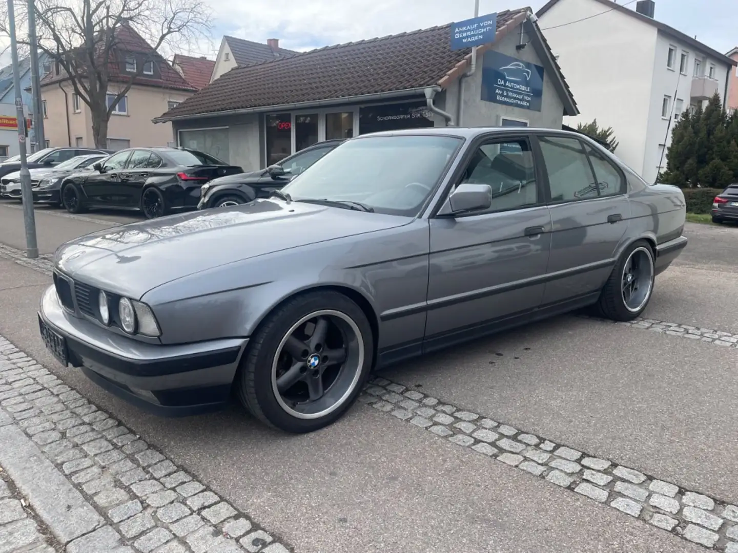BMW 535 i A Vollausstattung Grau - 1