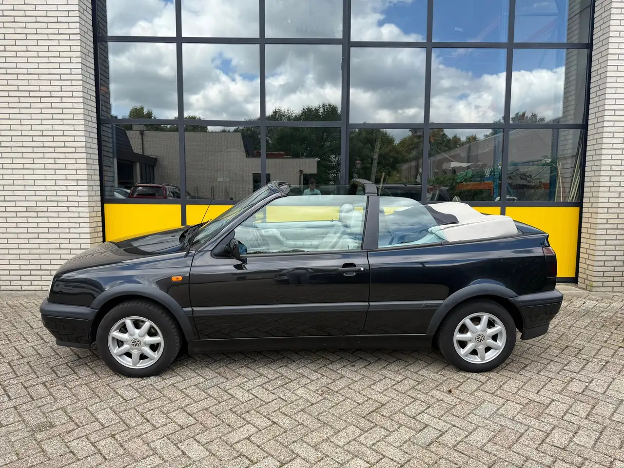 Volkswagen Golf Cabriolet 1.8 Avantgarde, elektrische kap ( zeer nette condi, foto 2