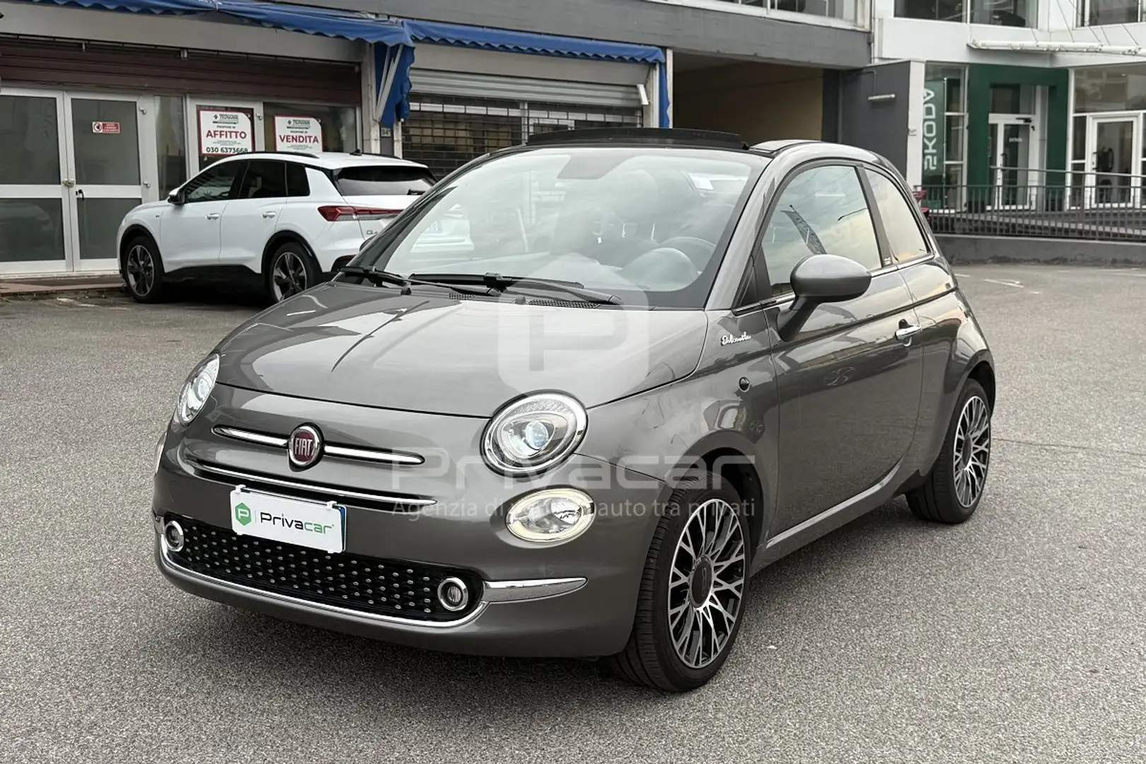 Fiat 500C 500 1.0 Hybrid Dolcevita Zilver - 1