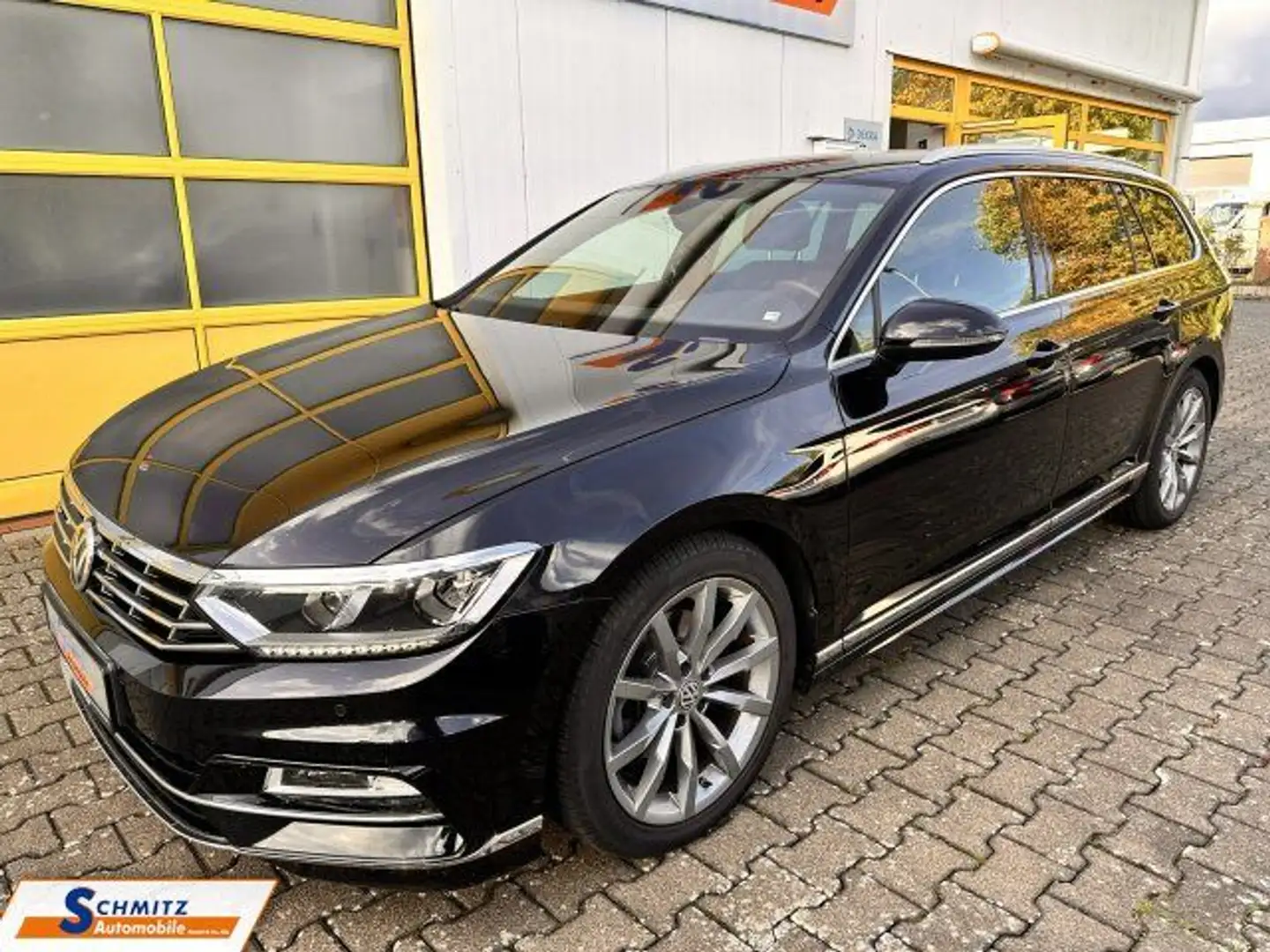 Volkswagen Passat Variant Passat 1.4TSI Variant R-Line Navi/R-Cam/AHK/LED Schwarz - 2