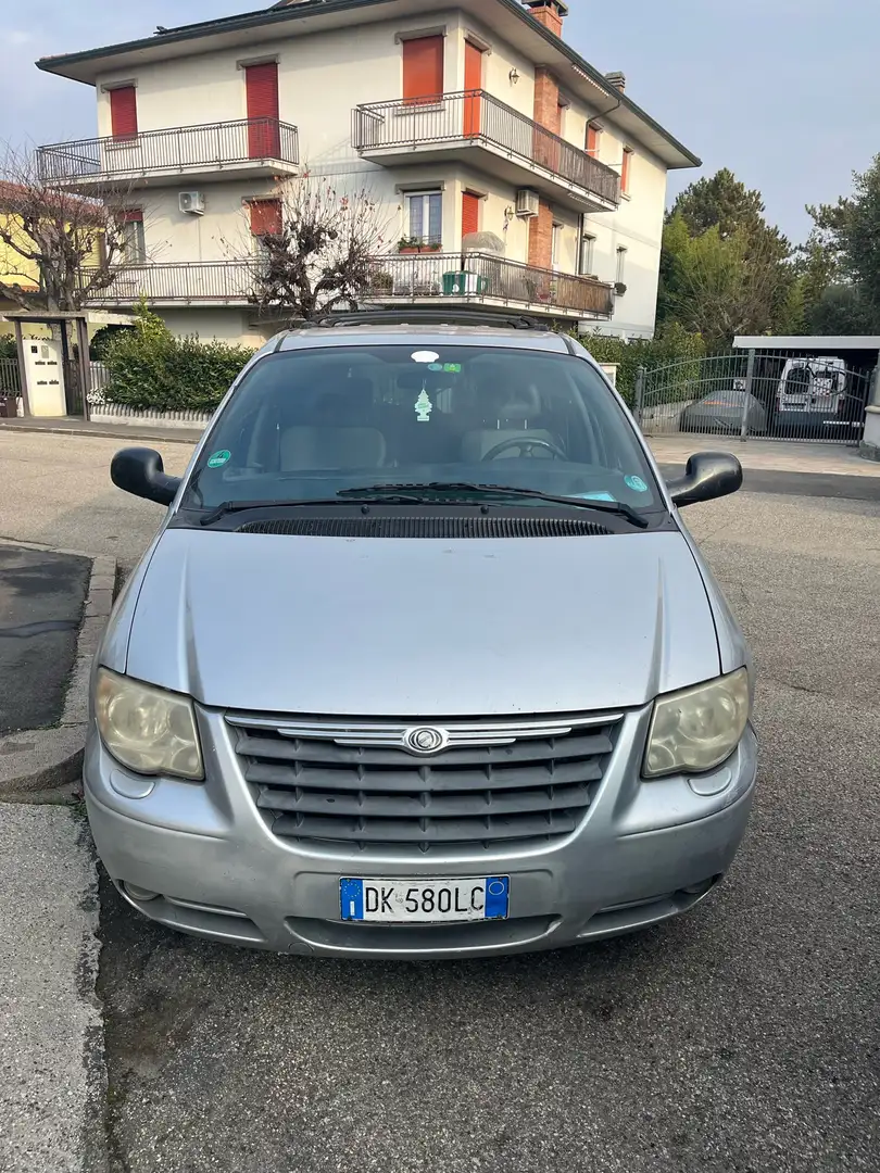 Chrysler Grand Voyager 2.8 crd Lim. stow and go auto siva - 1