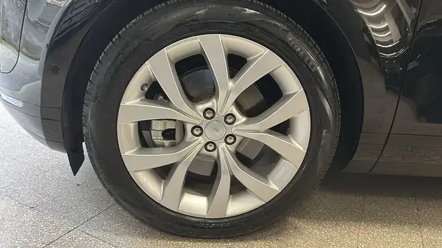 Land Rover Range Rover Evoque view 9