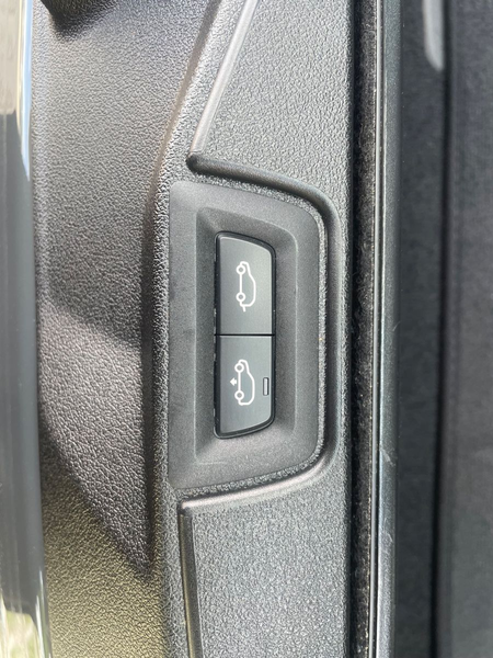 BMW X5 xDrive 45 e M Sport — photo 6