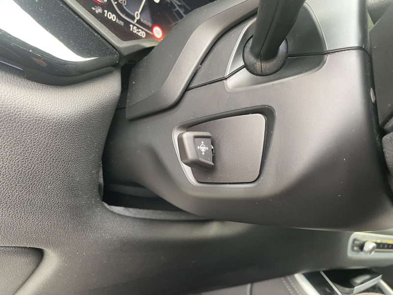 BMW X5 xDrive 45 e M Sport — photo 13