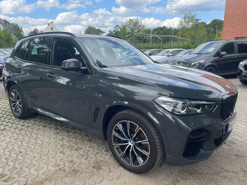 BMW X5 xDrive 45 e M Sport — photo 10
