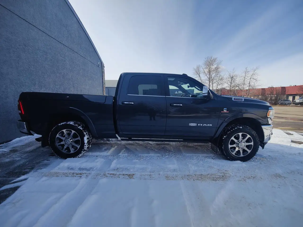 RAM 3500 снимка RAM 3500