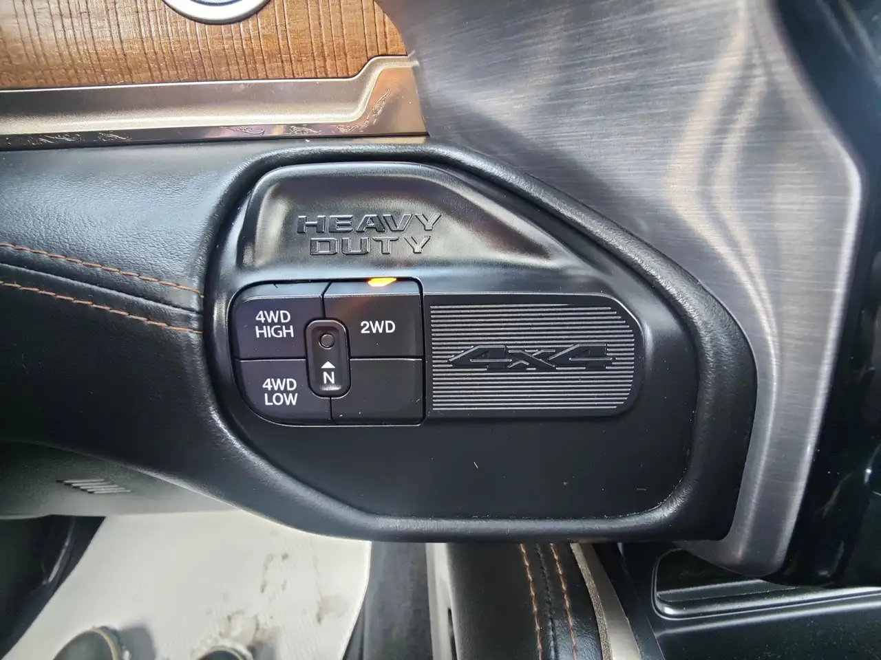 RAM 3500 снимка RAM 3500