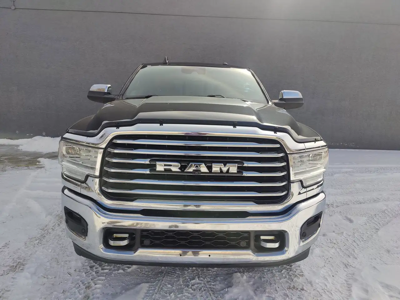 RAM 3500 снимка RAM 3500