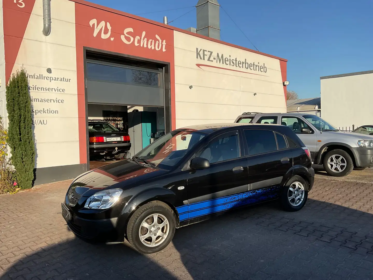 Kia Rio Negro - 1