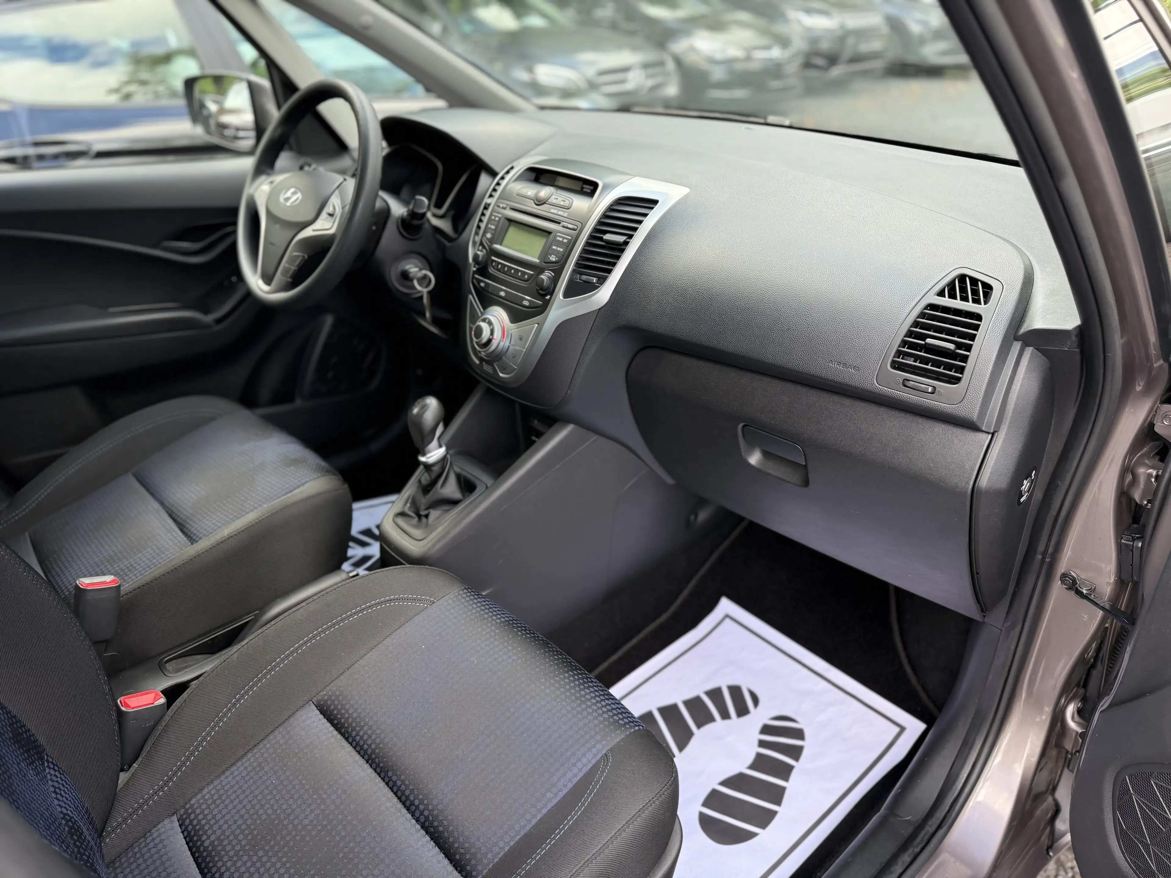 Hyundai iX20 Classic — photo 8