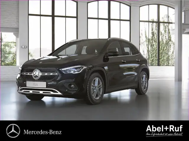 Mercedes-Benz GLA 200 d 4M STYLE+LED+DISTRONIC+Rückfahrkamera