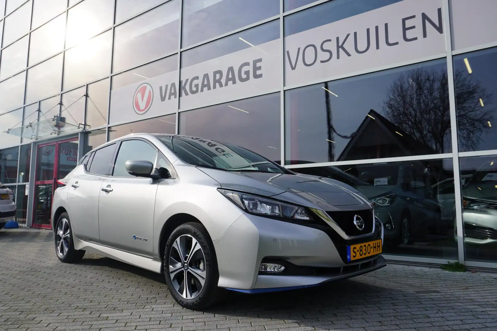 Nissan Leaf E+ Tekna 62 kWh Bose Tijdelijk met Gratis winterba Grijs - 2