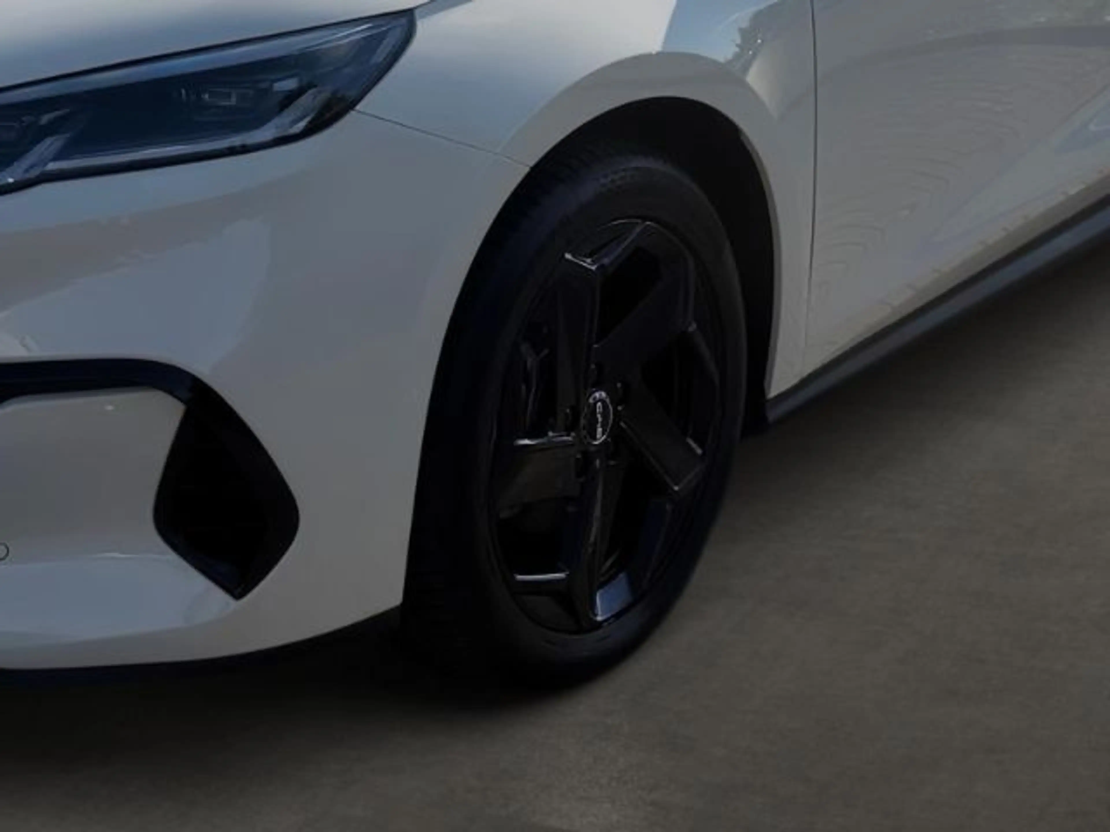 BYD Seal 6 Seal 6 DM-i Touring PHEV 156 kW 1.5 Comfort Lite — photo 6