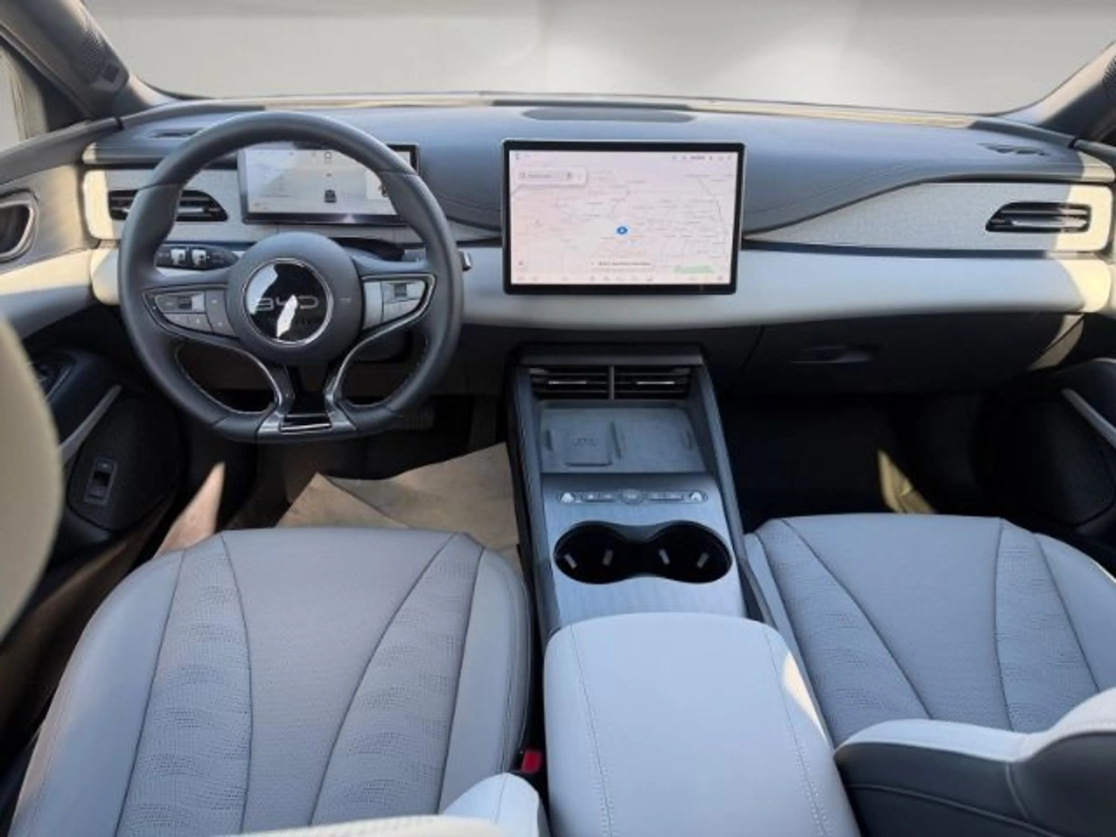 BYD Seal 6 Seal 6 DM-i Touring PHEV 156 kW 1.5 Comfort Lite — photo 11
