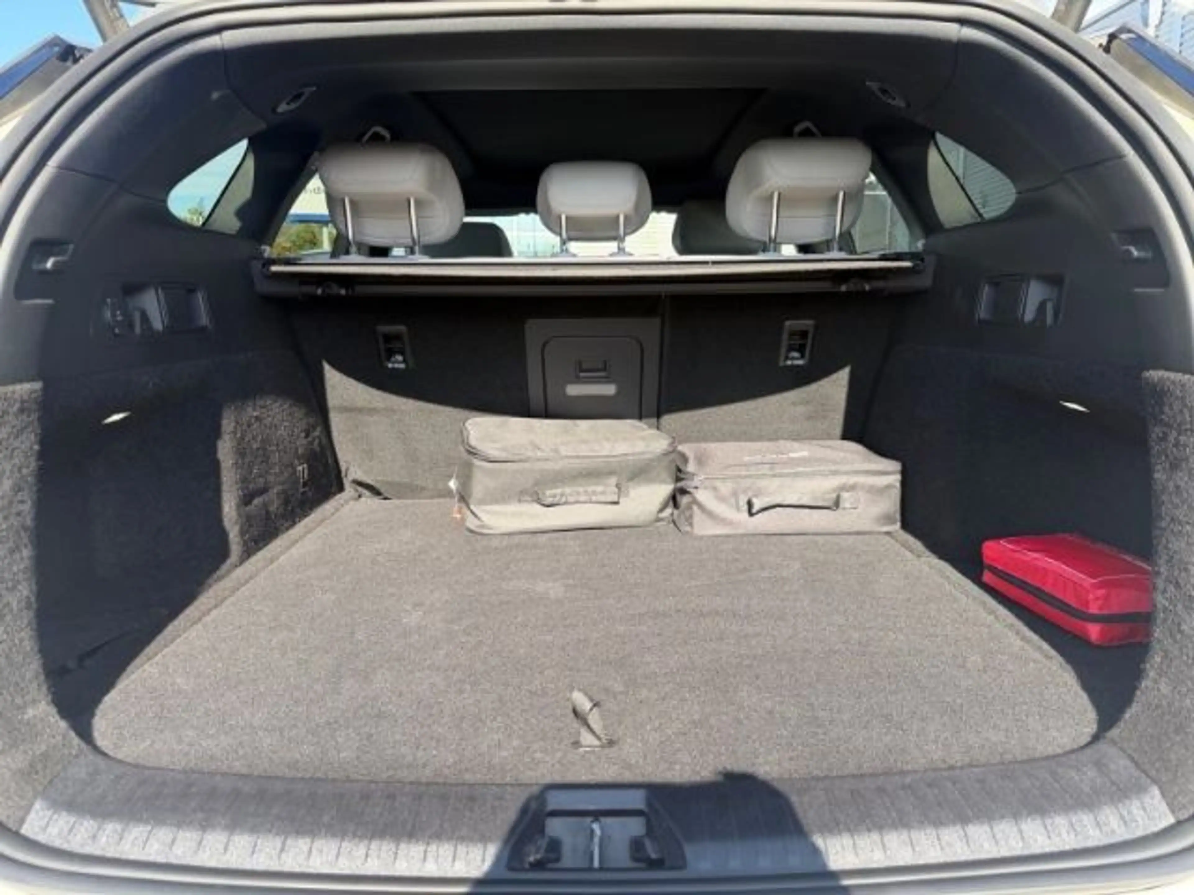 BYD Seal 6 Seal 6 DM-i Touring PHEV 156 kW 1.5 Comfort Lite — photo 12