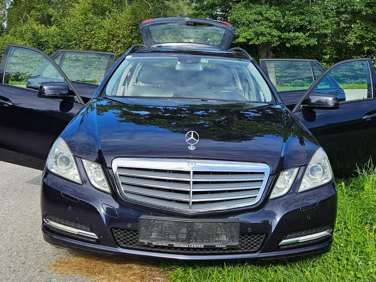 Mercedes-Benz E 220 E 220 T CDI Aut. Blau - 1