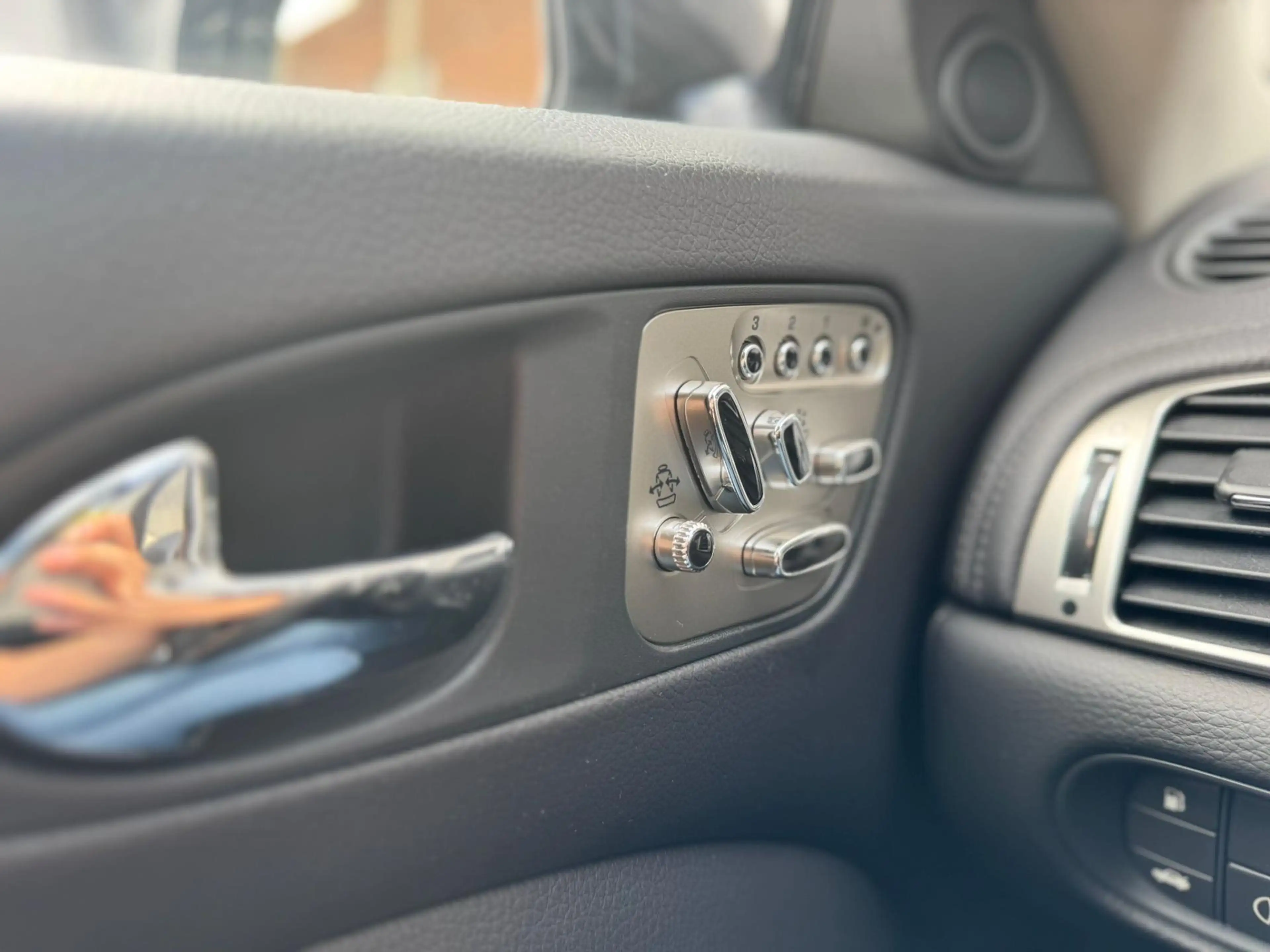Jaguar XK 5.0 V8 Convertible Portfolio Stoelverkoeling|Stuur — photo 27