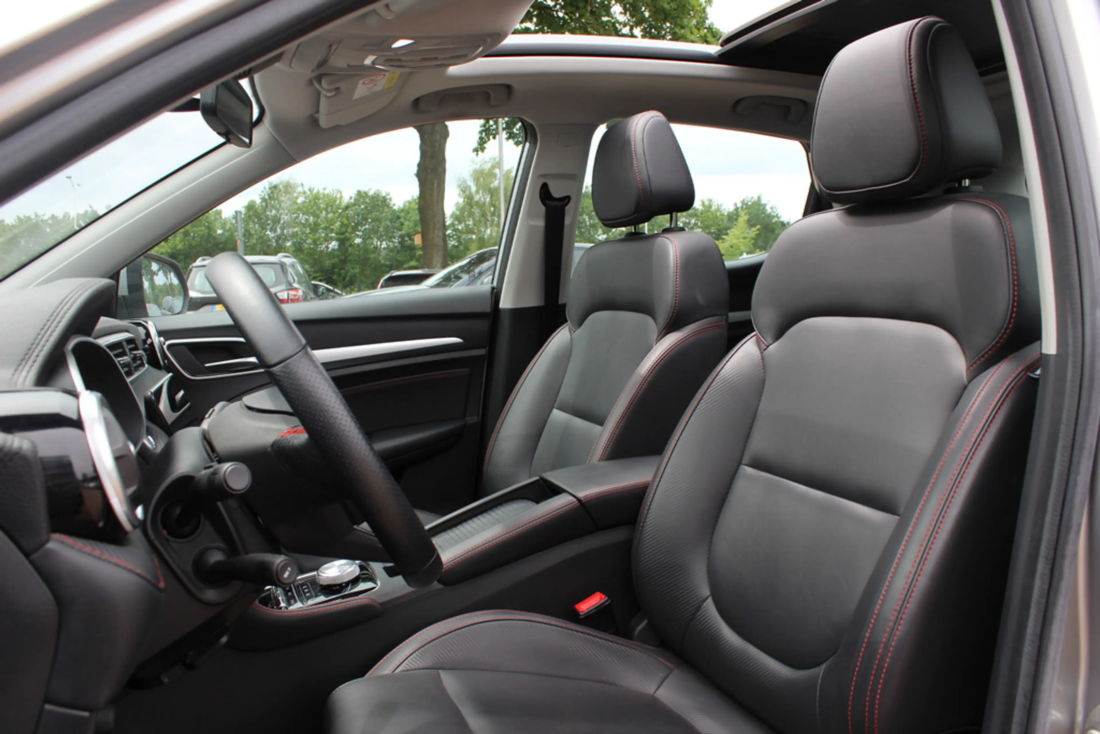 MG ZS MG EV EV Long Range Luxury 70 kWh / Panoramadak / — photo 4