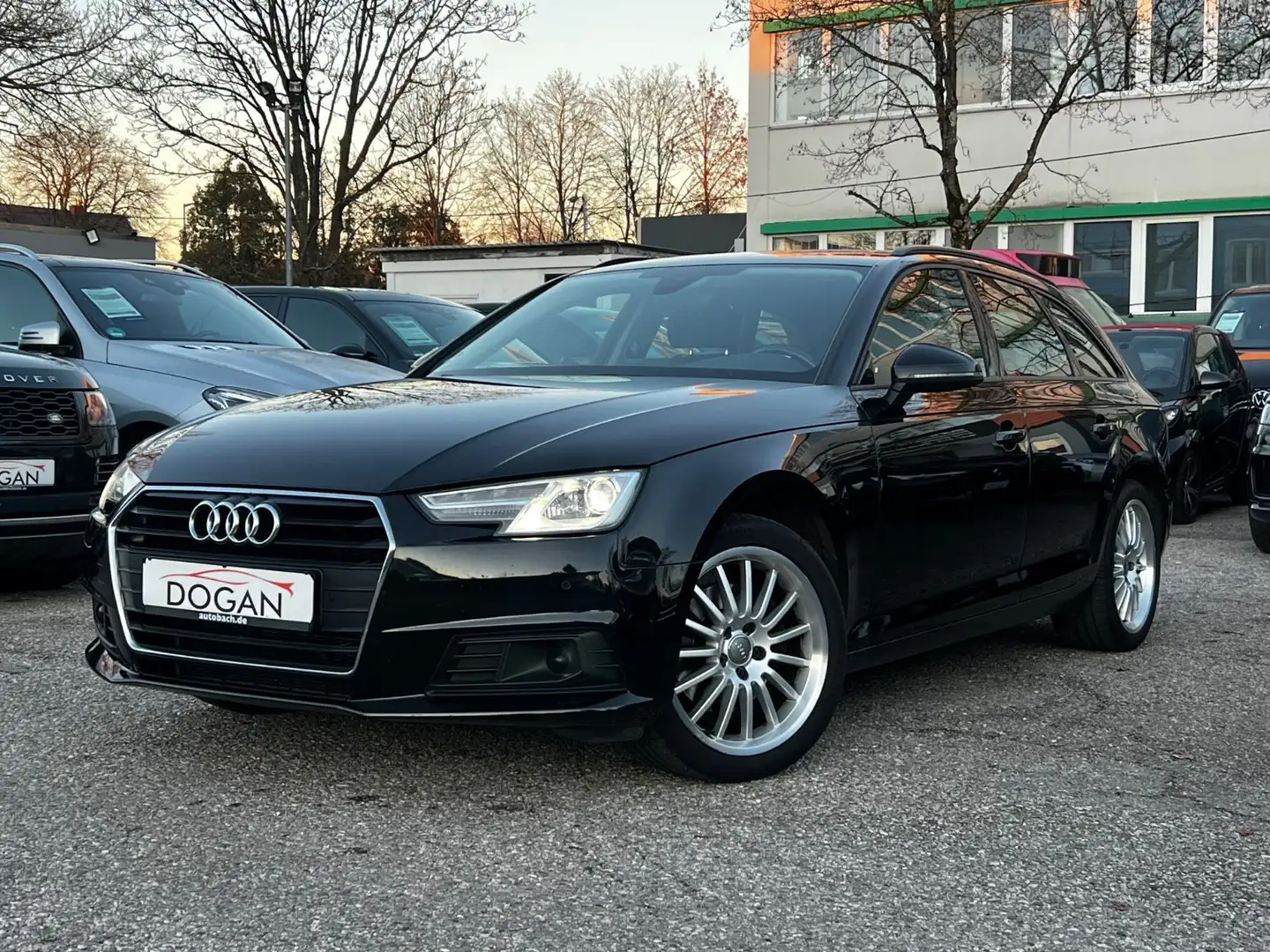 Audi A4 Avant |Bi-Xenon |Automatik |ACC | Navi |8fach Noir - 1