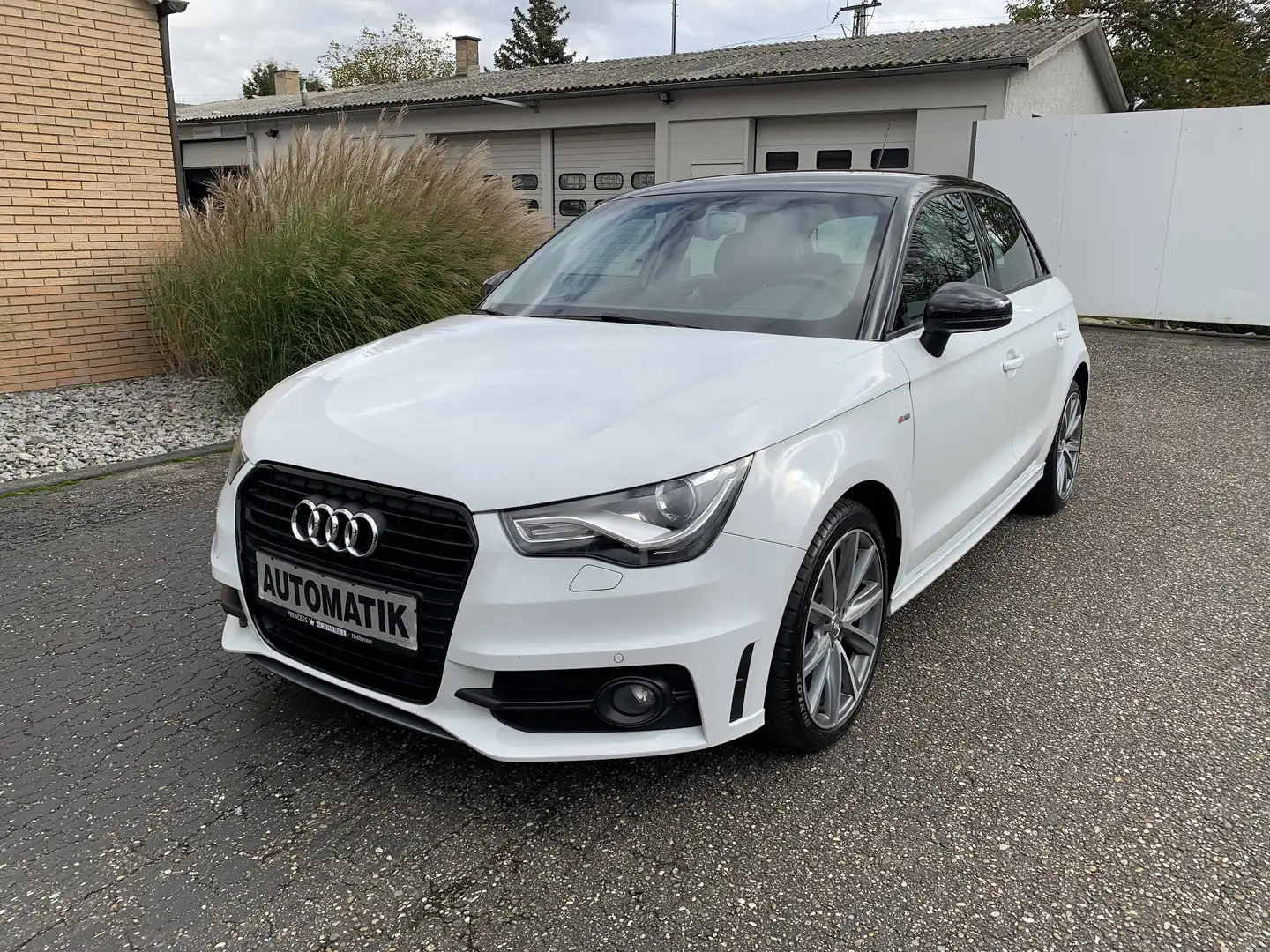 Audi A1 A1 Sportback 1.4 TFSI S-tronic "S line" *Navi*SHZ* Weiß - 1