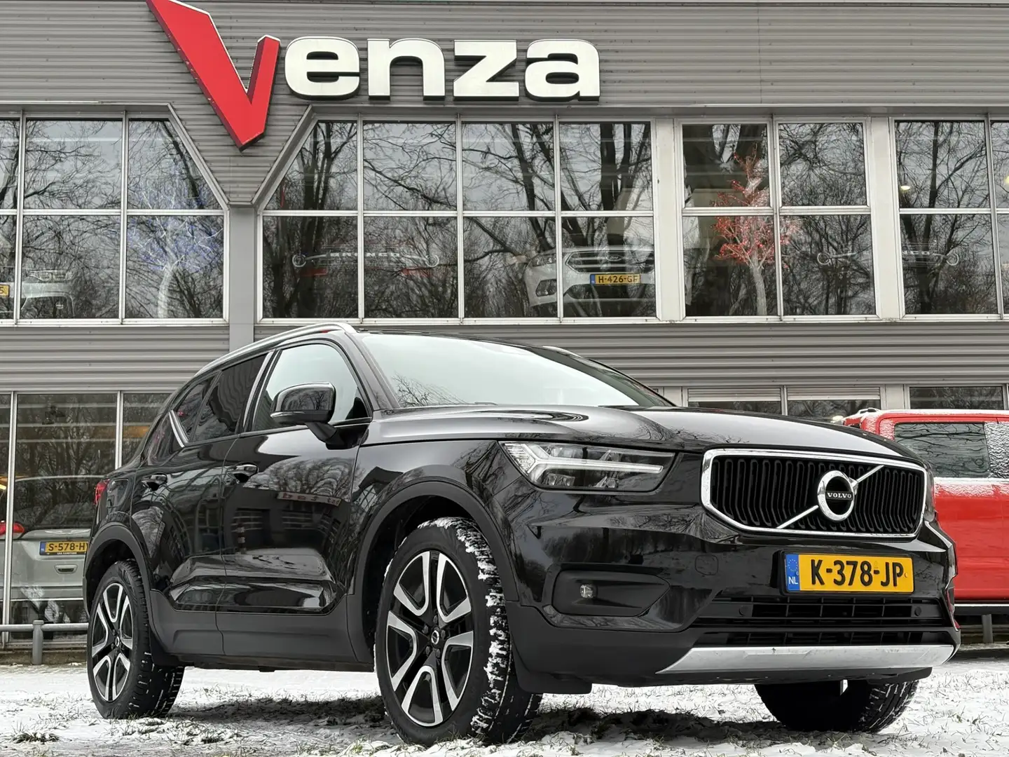 Volvo XC40 1.5 T2 Business Pro NL-AUTO / Trekhaak / Carplay / Schwarz - 1
