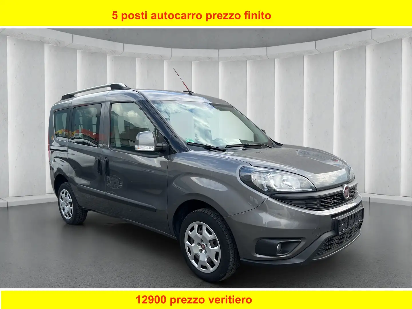 Fiat Doblo 5 posti autocarro benzina Gris - 1