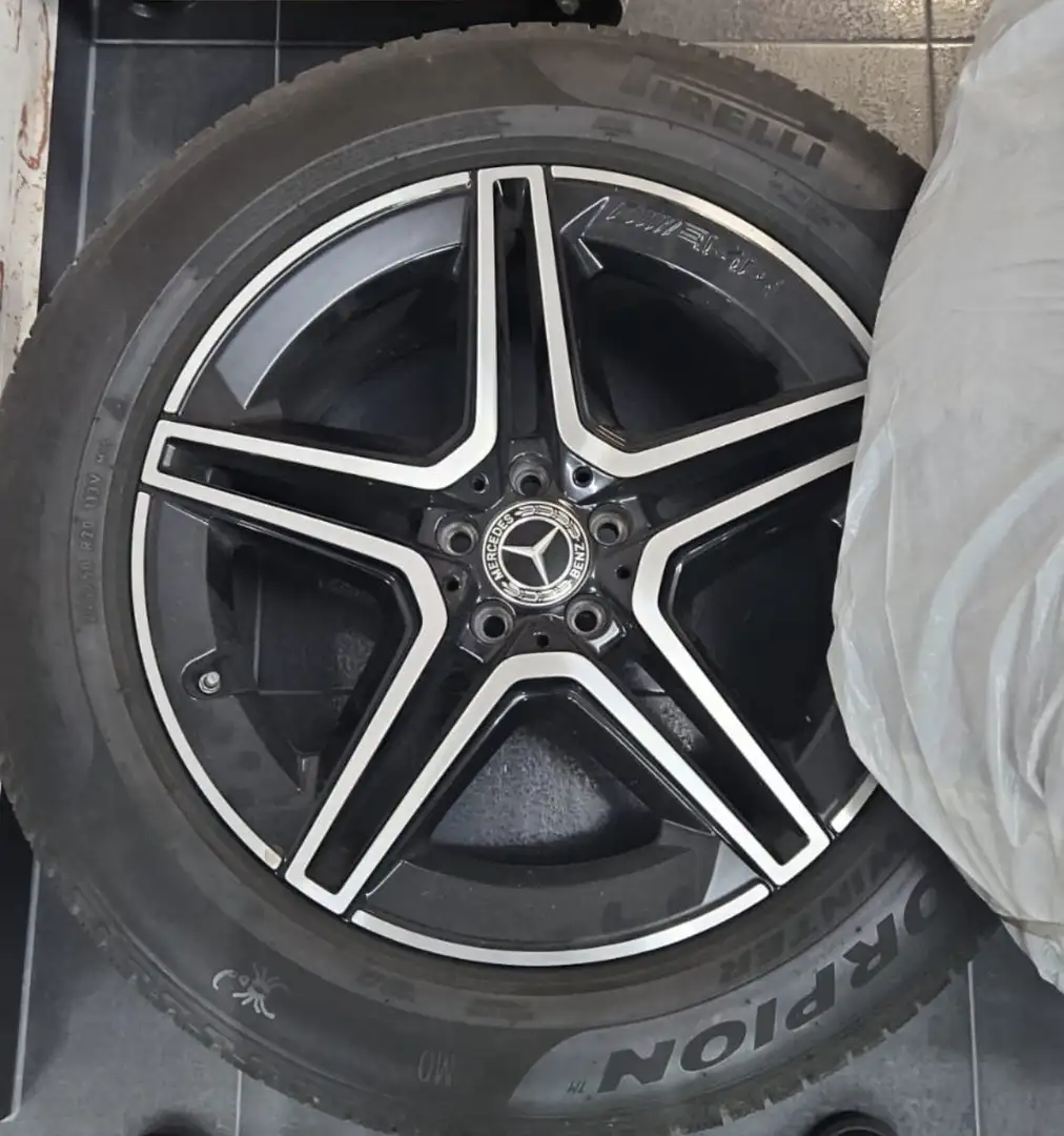 Mercedes-Benz GLE 300 d 4Matic Aut. Weiß - 2