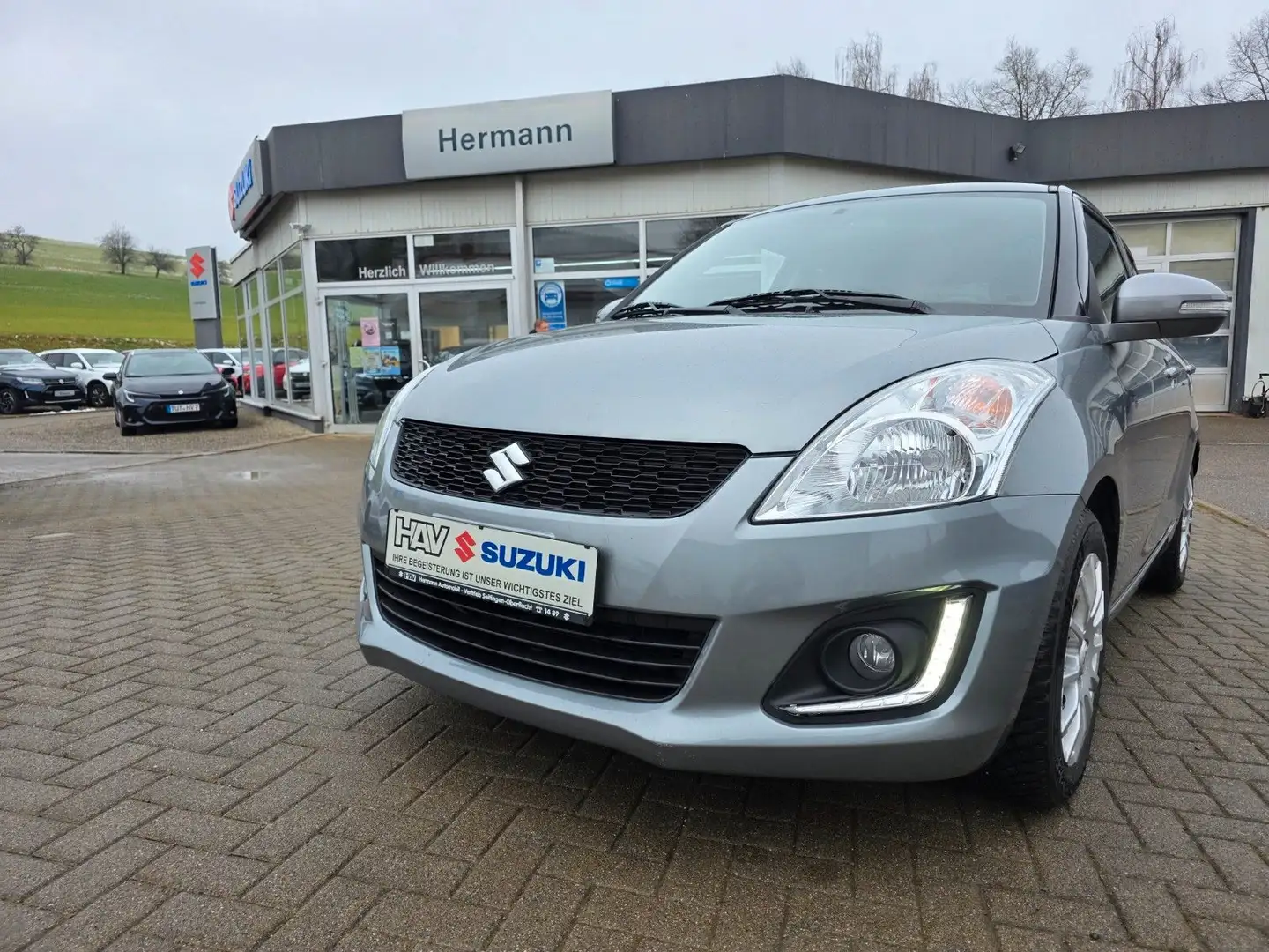Suzuki Swift 1.2 Comfort ECO+ *AHK,WKR* Grau - 2