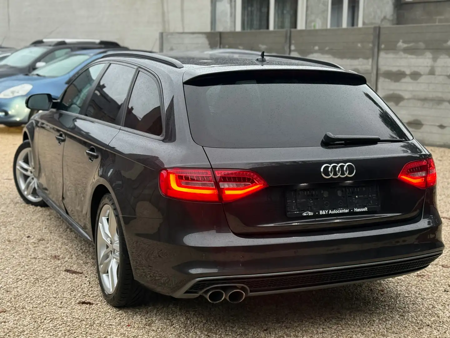 Audi A4 A4 Avant 2.0 TDi S line • FULL OPTIONS !! Zwart - 2