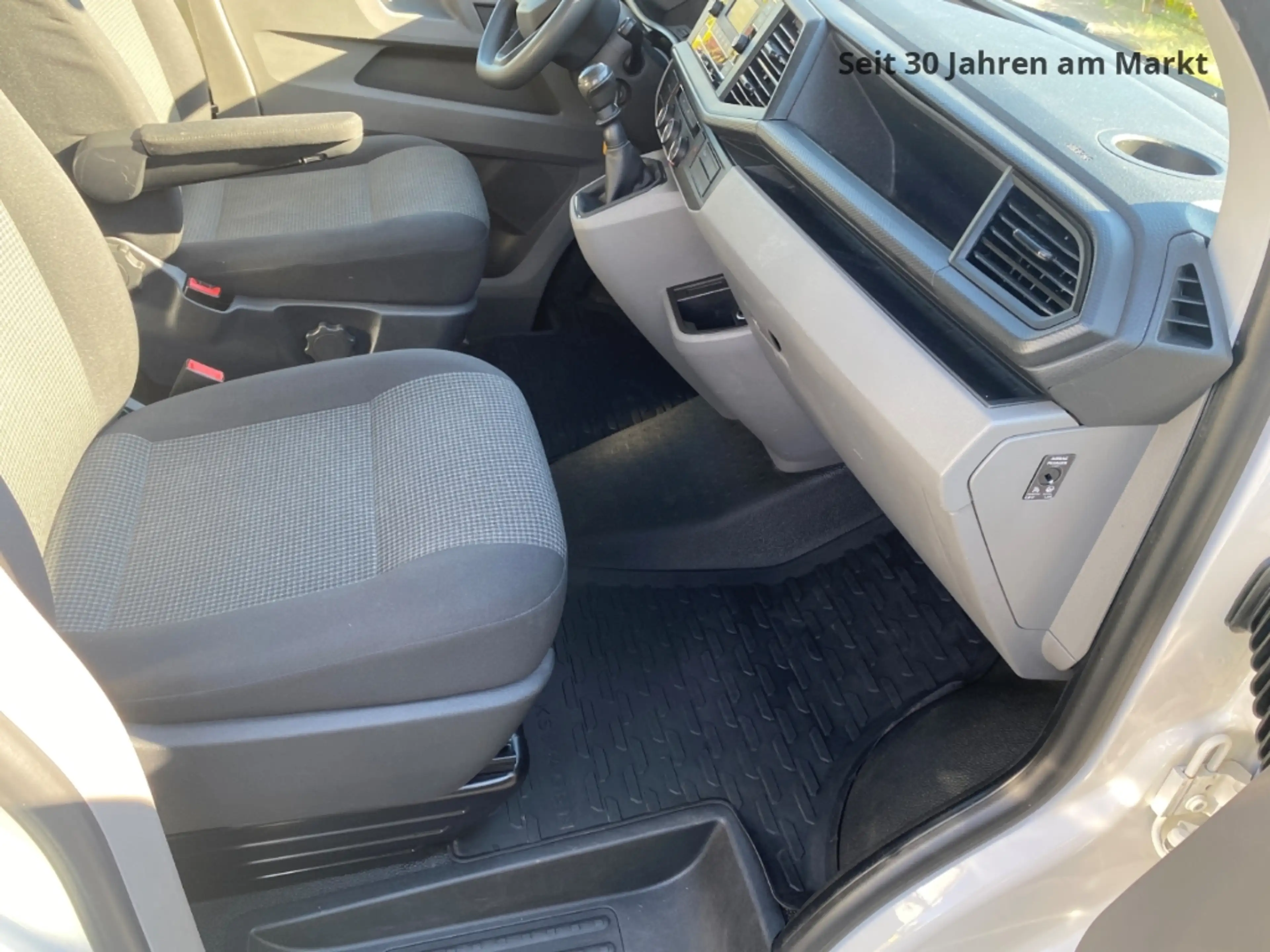 Volkswagen Transporter T6.1 Kasten FWD 2.0 TDI, AHK, Klima, — photo 10